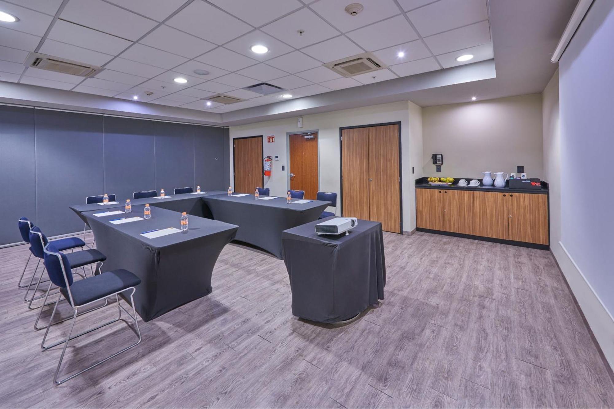 City Express By Marriott San Luis Potosi Zona Universitaria Ngoại thất bức ảnh