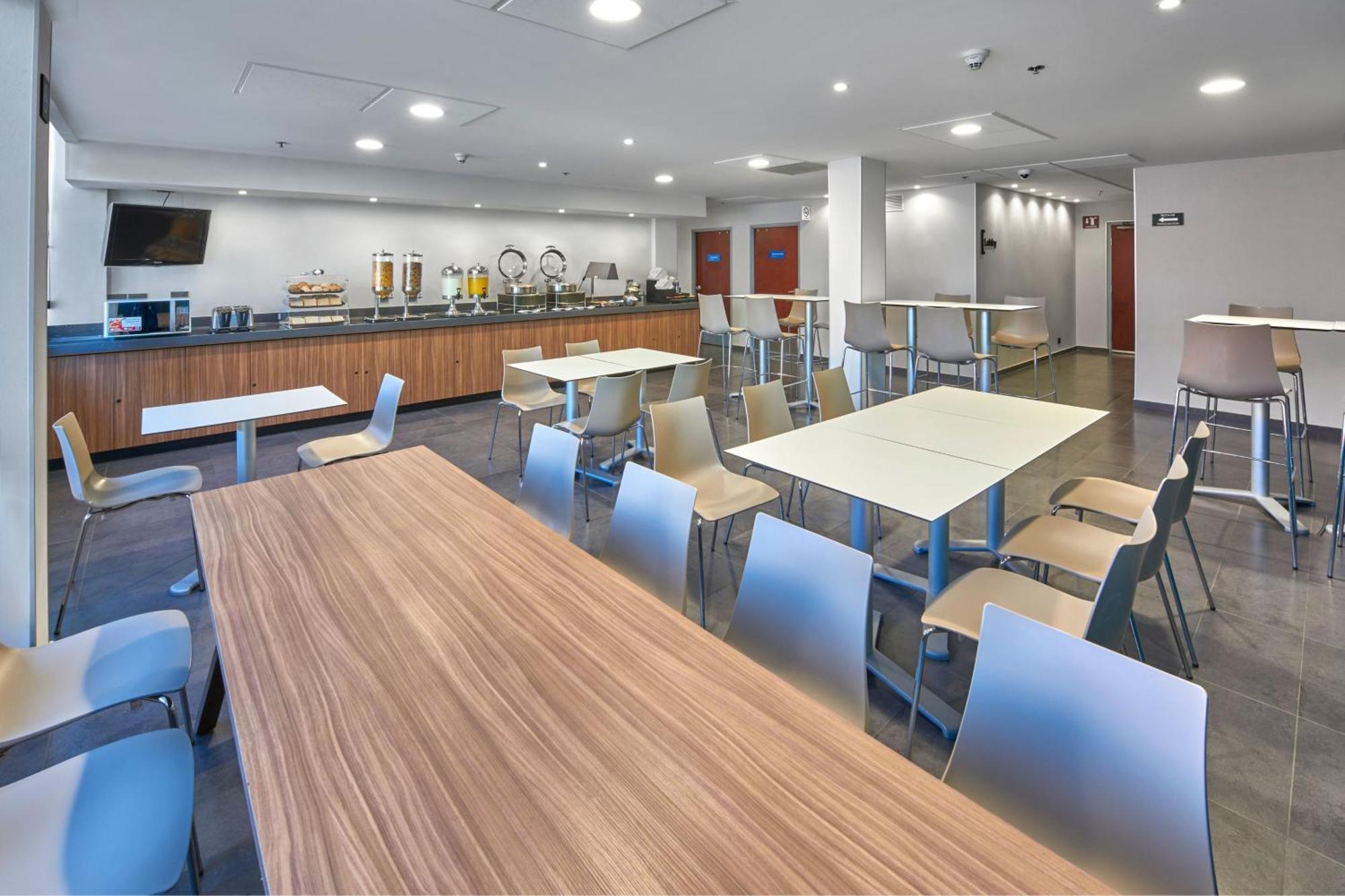City Express By Marriott San Luis Potosi Zona Universitaria Ngoại thất bức ảnh