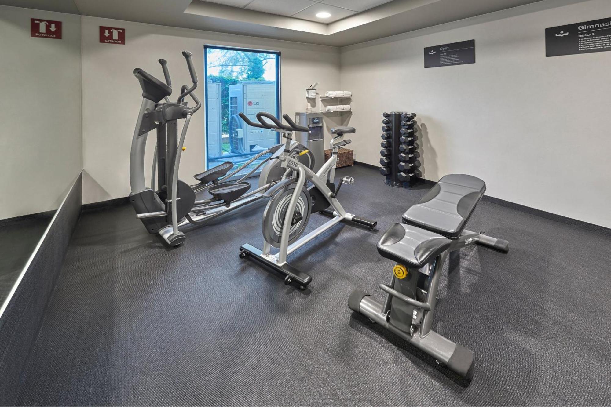 City Express By Marriott San Luis Potosi Zona Universitaria Ngoại thất bức ảnh